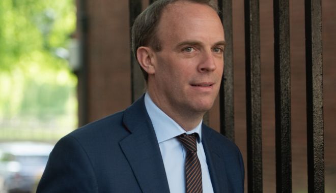Un nou ministru din Marea Britanie, acuzat de hărţuire. Premierul, invitat să dea explicaţii - ministrubritanic-1668344444.jpg