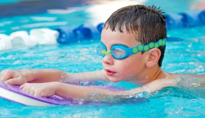 Ministrul Tineretului şi Sportului îşi doreşte bazine de înot pentru copiii de grădiniţă - ministrul-1614714881.jpg
