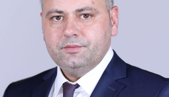 Deputații USR și ai Forței Dreptei cer demiterea ministrului Agriculturii