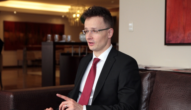 Ministrul de externe ungar acuză Uniunea Europeană de folosirea unor 