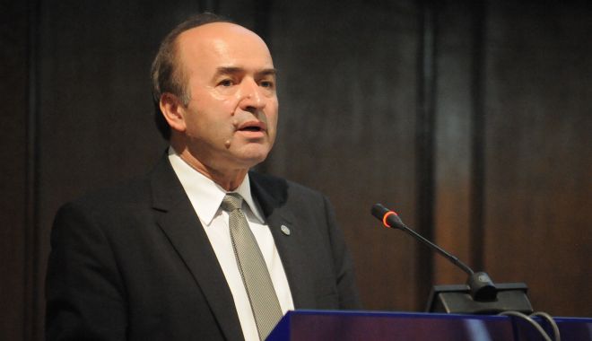 Ministrul Tudorel Toader: 