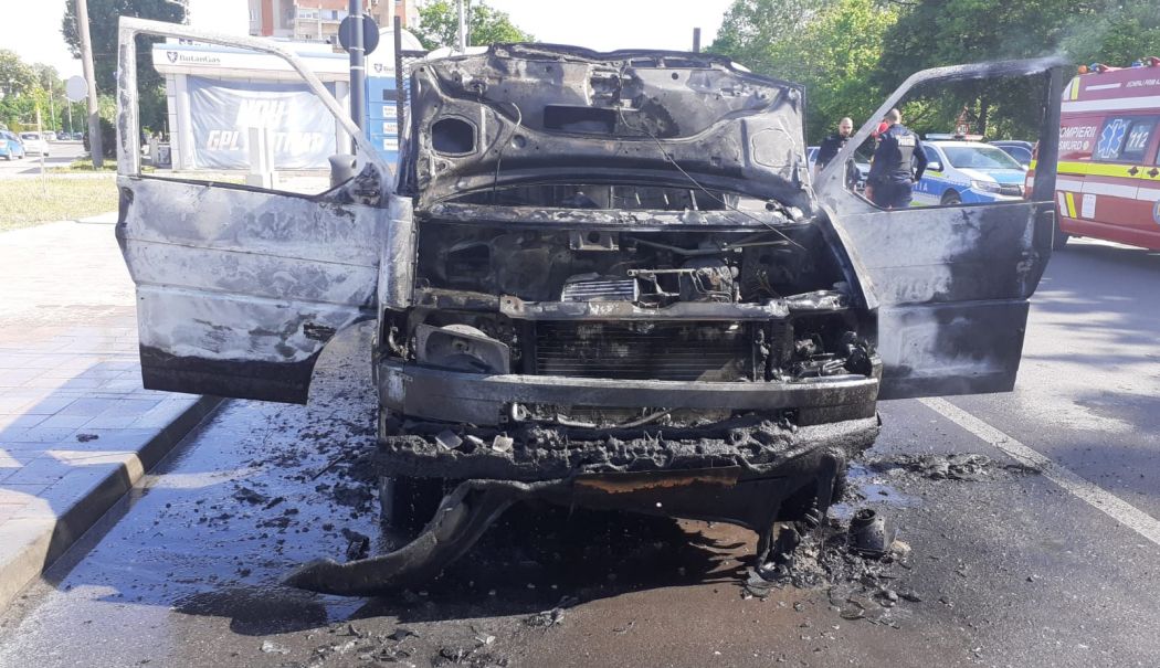 Minivacanţă cu de toate, la Constanţa! Accidente rutiere, incendii, acordări de prim ajutor! Sute de apeluri la 112! - minivacanta-cu-de-toate-1715062668.jpg