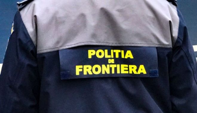 O mamă minoră de 15 ani a încercat să-și scoată ilegal copilul din țară. Polițiștii de frontieră l-au găsit ascuns sub o pătură