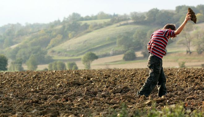 Stop exploatării prin muncă a minorilor! - minori1-1567021317.jpg