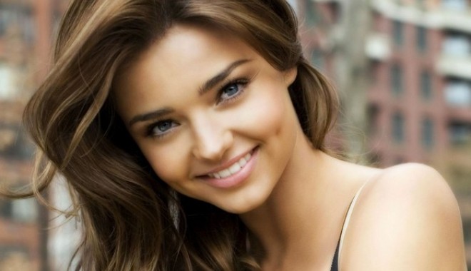 Topmodelul Miranda Kerr, CONCEDIATĂ de Victoria's Secret. Află motivul incredibil! - mirandakerr-1365773675.jpg