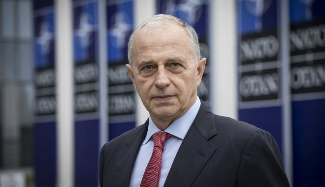 Mircea Geoană: NATO este pregătită să distribuie vaccinurile către volume mari de populație - mircea-1599892819.jpg