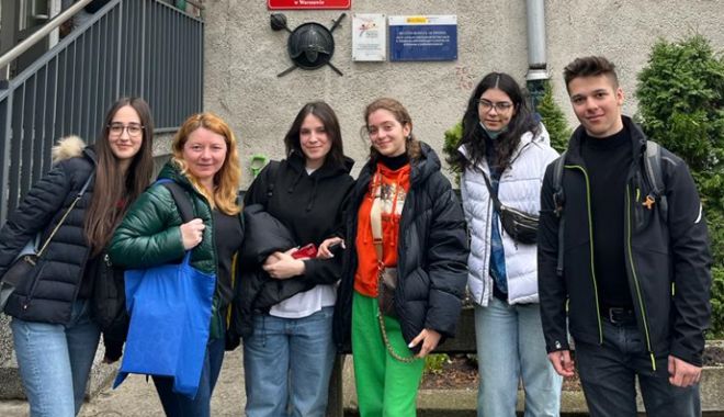 O echipă a Colegiului ”Mircea”, pentru o săptămână în capitala Poloniei