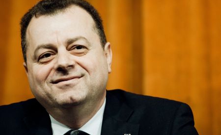 Senatorul PDL Mircea Banias rămâne cu interdicția de a părăsi țara - mirceabanias-1311953837.jpg