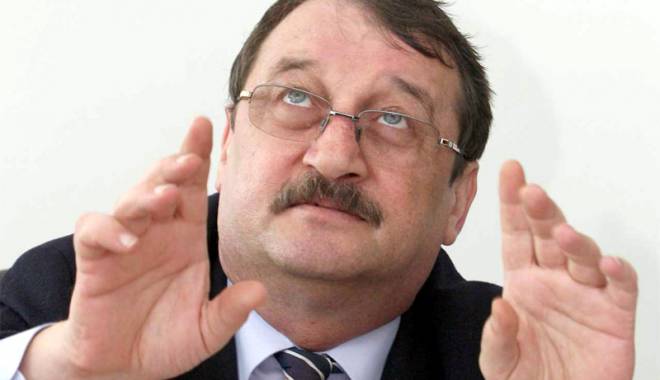 Mircea Băsescu rămâne în arest - mirceabasescuramaneinarest-1416508075.jpg