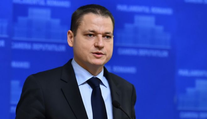 Fostul ministru al Turismului,  Mircea Dobre, la raport. Voucherele  de vacanță, cea mai mare realizare - mirceadobre-1517327057.jpg