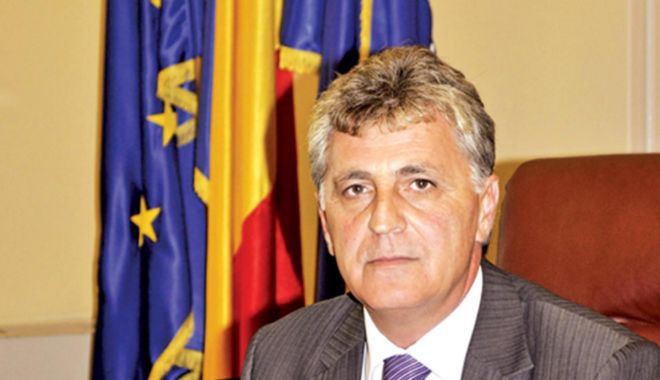 Mircea Duşa, înmormântat cu onoruri militare - mirceadusa2ac459de1a9-1671638345.jpg