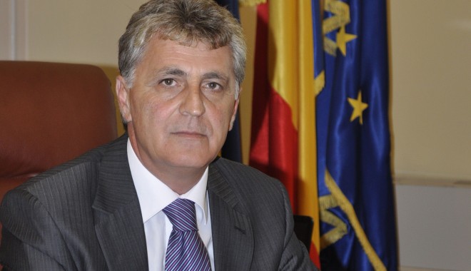 Mircea Dușa, la reuniunea miniștrilor Apărării din statele membre UE - mirceadusareuniuneministri-1392884260.jpg