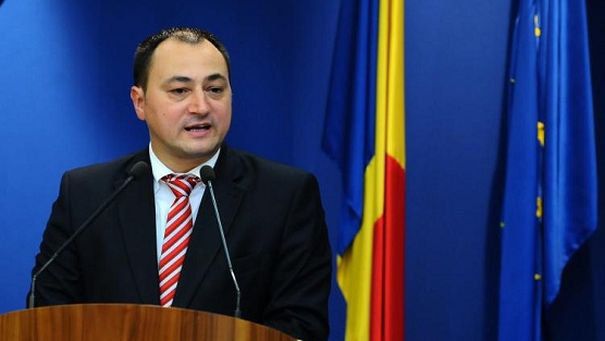 Mirel Palada, purtător de cuvânt și director de comunicare la PRU - mirelpaladademisievictorponta465-1472210917.jpg