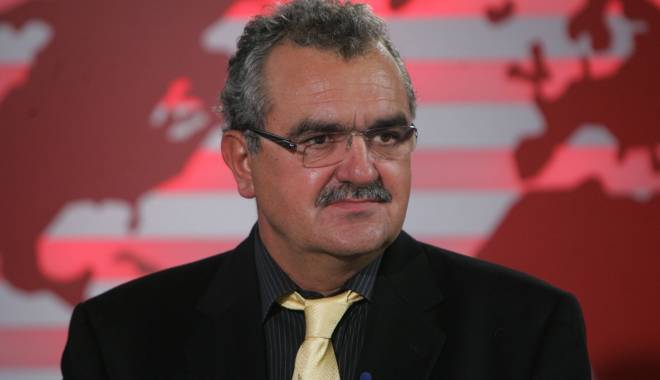 Miron Mitrea va renunța la politică din noua sesiune parlamentară - mironmitrea45059900-1418634218.jpg