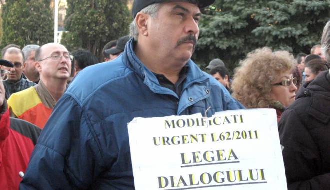 Mișcarea sindicală, cu sula în coasta clasei politice - miscareasindicala-1416338281.jpg