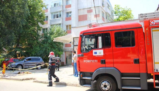 Misiune pentru pompieri: Au intrat pe geam să prindă niște hoți! - misiunepompieri-1411917092.jpg