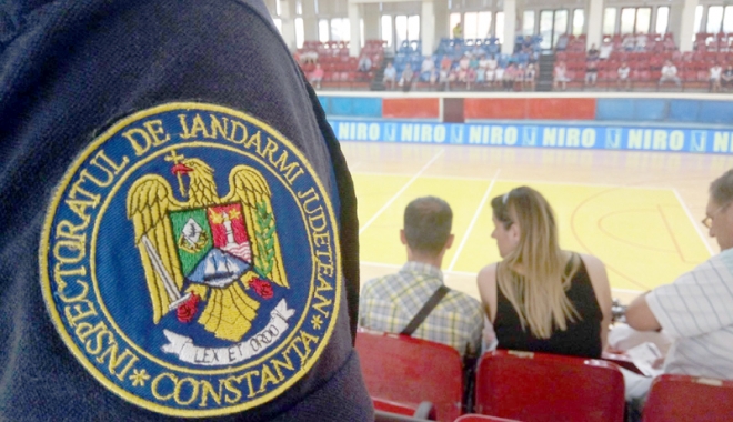 Misiuni în week-end pentru jandarmi, polițiști și pompieri - misiuni-1509113348.jpg