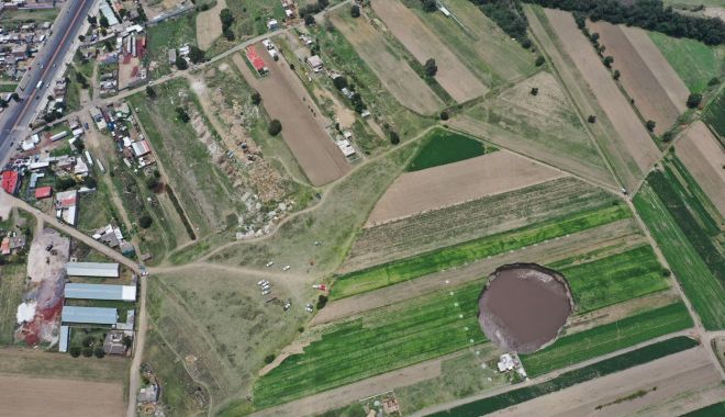 CNN - Misterul craterului gigantic apărut peste noapte în Mexic - misterulcraterului2-1622743808.jpg