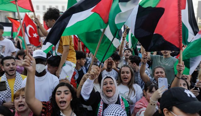 Miting şi marş pro-palestinian în Capitală - miting-1705160477.jpg