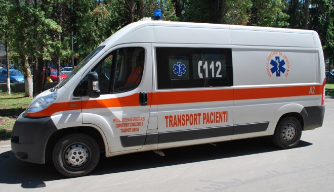 Proteste la sediul Serviciului de Ambulanță Constanța - mitingambulanta-1506528511.jpg