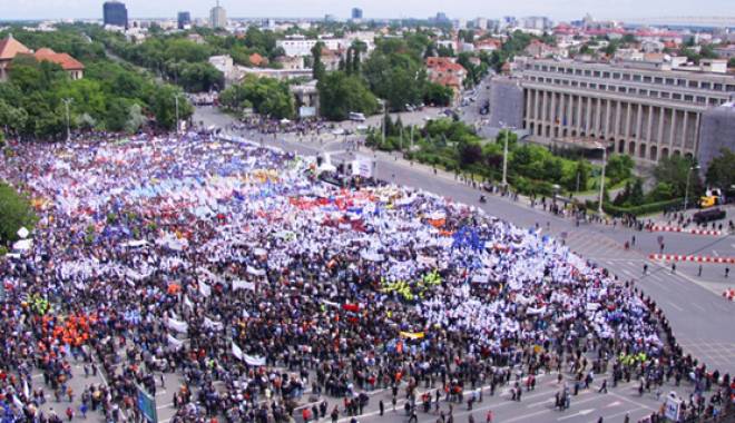 Miting, în această seară. Ce vor oamenii - mitingguvern-1446549705.jpg
