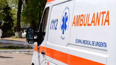 ÎNJUNGHIAT PENTRU DOI LEI! Totul s-a întâmplat sub ochii trecătorilor