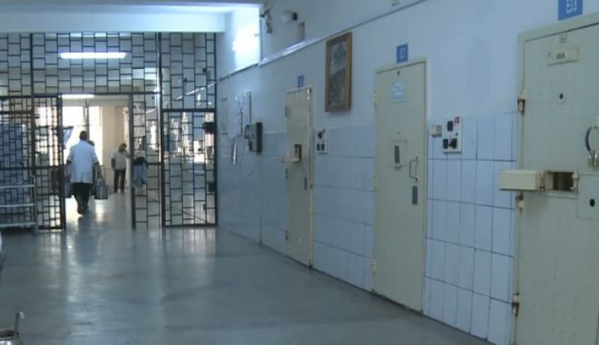 Urmăriţi la nivel internaţional, aduşi în ţară de poliţişti. Unul dintre ei este din Constanța!
