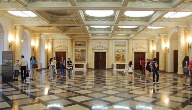MNAR aduce arta mai apropae prin tururi virtuale, cursuri pentru copii și cataloage online - mnarsalatronului-1586875991.jpg