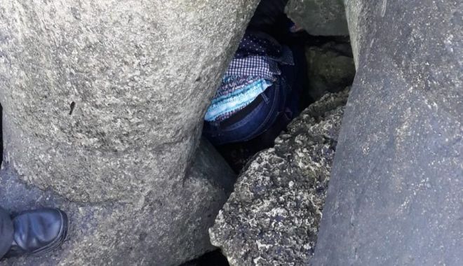 Cadavrul unei femei, găsit între stabilopozi, în zona Trei Papuci - moarta1-1573160158.jpg