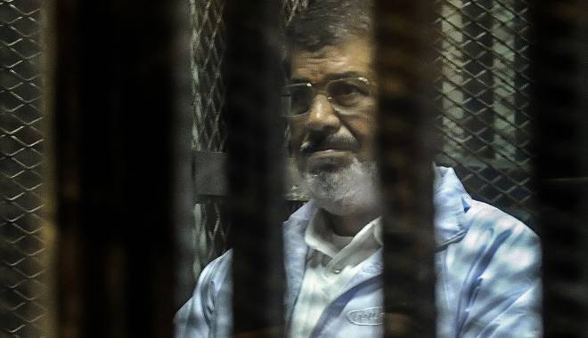Fostul președinte egiptean a fost condamnat la moarte - mohamedmorsi-1431771909.jpg