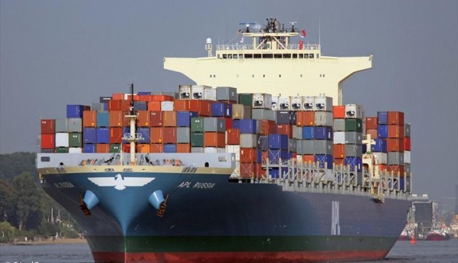 Un portcontainer de 8.110 TEU a fost abandonat de echipaj în Oceanul Indian - molconfort-1371482011.jpg