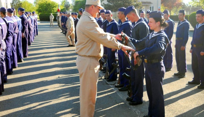Moment unic în viața tinerilor recruți - momentunicinviatatinerilorrecrut-1399569158.jpg