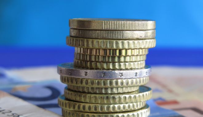 Banca Centrală Europeană vrea să emită o monedă euro digitală - moneda-1601654137.jpg