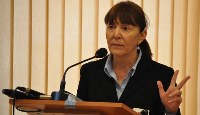 Monica Macovei, sancționată de AEP - monicamacovei-1428336989.jpg