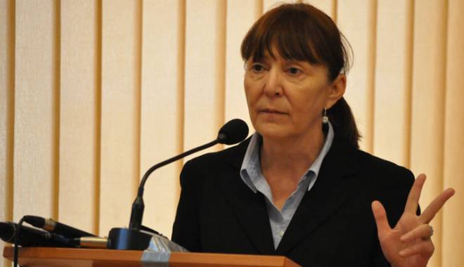 Monica Macovei cere excluderea lui Ponta din avocatură - monicamacoveicereexcluderea-1421255322.jpg