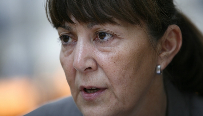 Monica Macovei: 