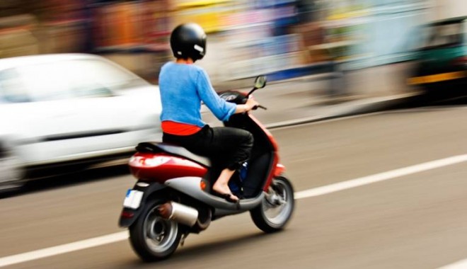 Veste bună pentru mopediști: școală auto din Constanța, autorizată pentru cursuri - moped1359068193-1371047682.jpg