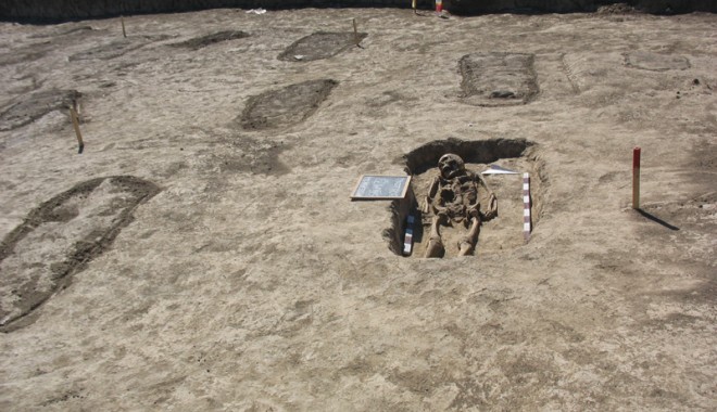 Morminte din preistorie, descoperite la Mireasa - mormintedinpreistorie3-1347815555.jpg