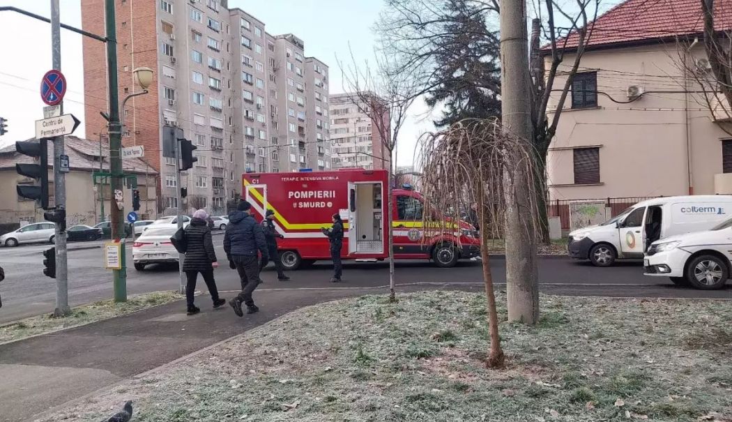 Un angajat al companiei de termoficare a murit la volan în timp ce stătea la semafor - mort-la-volan-1736764020.jpg