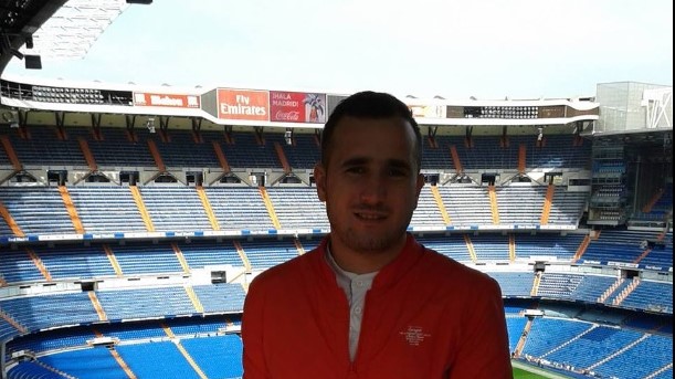 TRAGEDIE ÎN SPORT. Fotbalist român, spânzurat, găsit de mama sa - mort1-1494689166.jpg