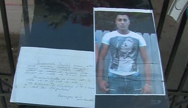 Un tânăr culturist a murit după un antrenament în sala de forță - mort19347400-1373613043.jpg