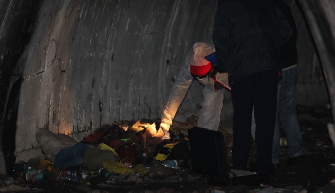 Cadavru găsit în parcul Tăbăcărie - mortintuneluldinparcultabacarie2-1328547504.jpg