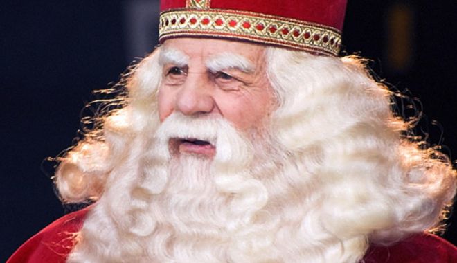 Zece versiuni ale lui Moș Crăciun. Cine aduce cadouri în Islanda sau Iran? - mos2-1671906799.jpg