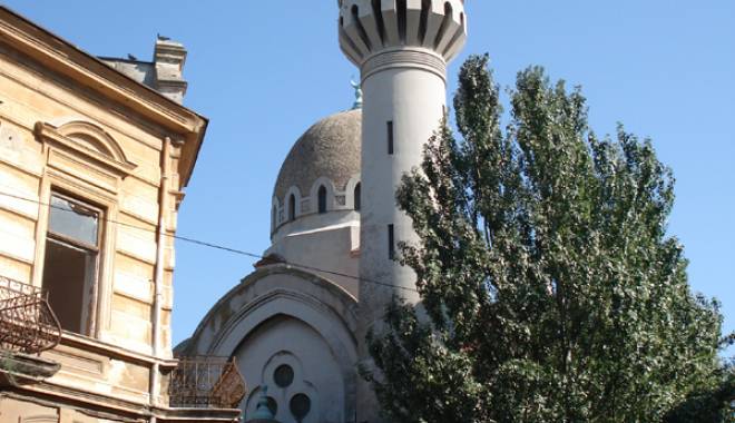 Moscheea Carol I are nevoie urgent  de reparații - moscheeacaroliconstanta-1424199065.jpg