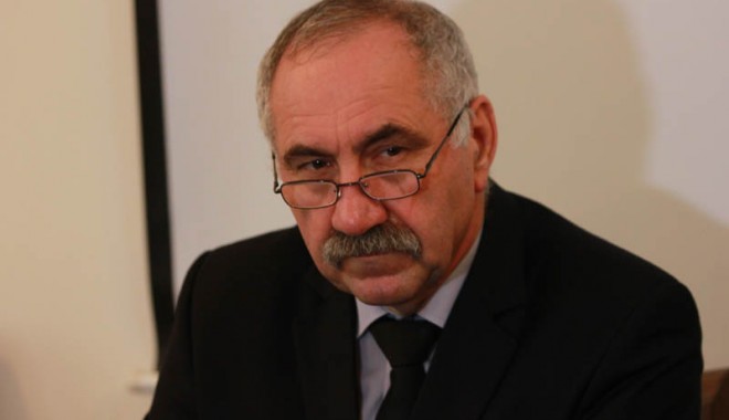 Investiții surpriză pentru navigatori și cadeți, tarife mai mici pentru armatori - moscraciun-1386944495.jpg