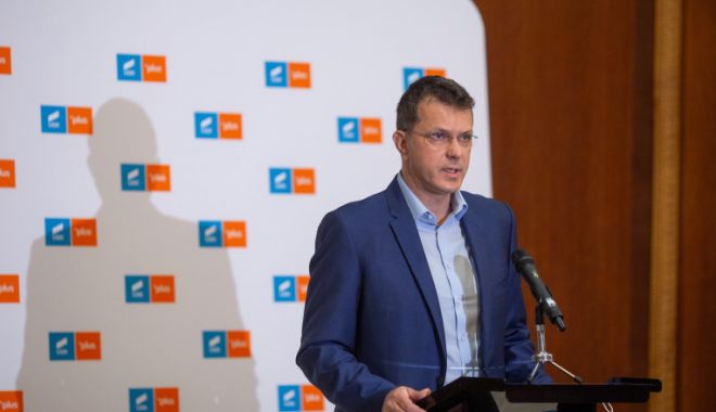 Ionuț Moşteanu: „O aderare limitată la Schengen e insuficientă” - mosteanu-usr-1702305097.jpg