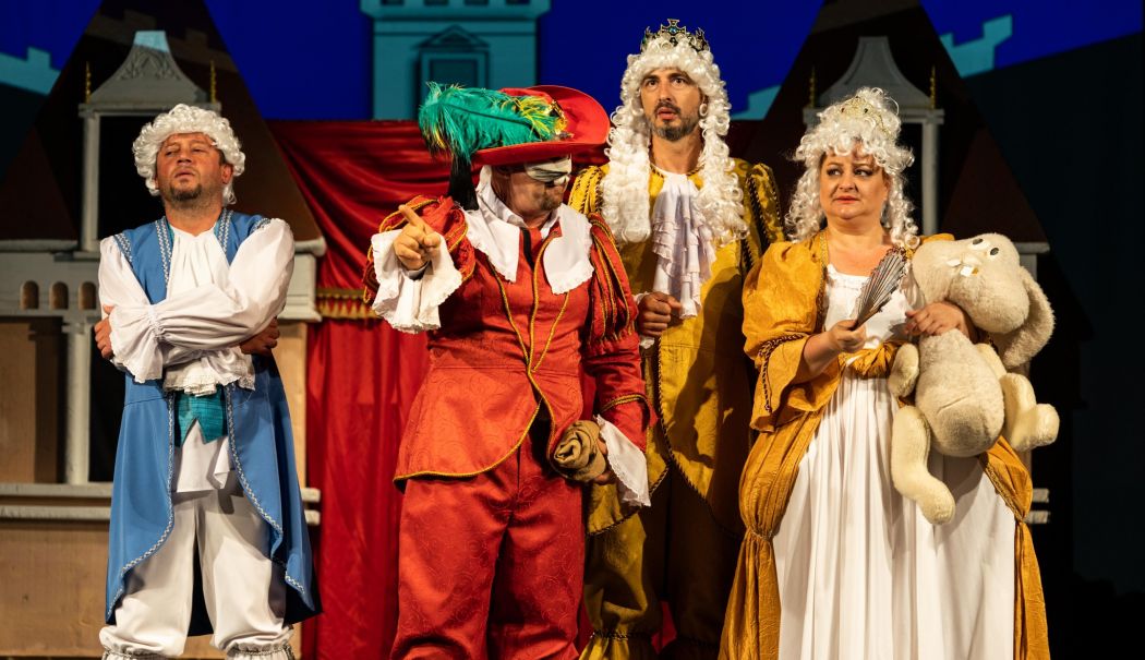 Istețul ”Motan Încălțat” revine pe scena Teatrului ”Căluțul de Mare” - motanul-incaltat-1752856453.jpg