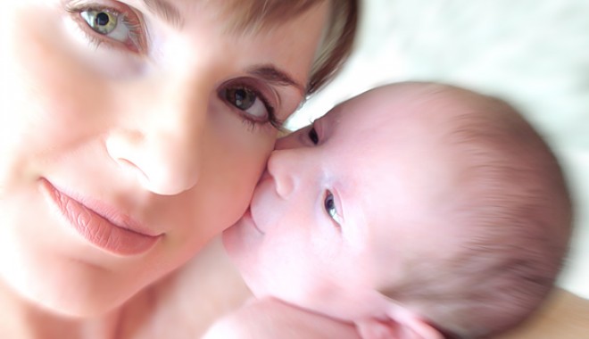Asistență medicală primară pentru mamele și bebelușii din zonele defavorizate - motherandchild1a-1311370484.jpg