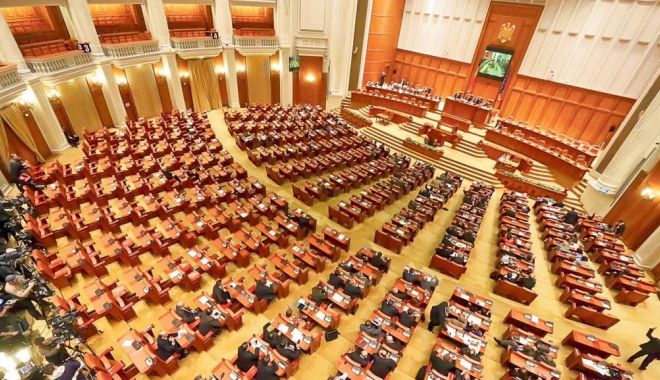 Parlament / A început ședința comună în care este citită moțiunea de cenzură - motiune-1570019223.jpg