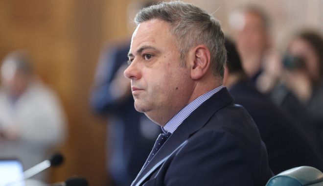 Camera Deputaților dezbate la această oră moțiunea simplă împotriva ministrului Agriculturii